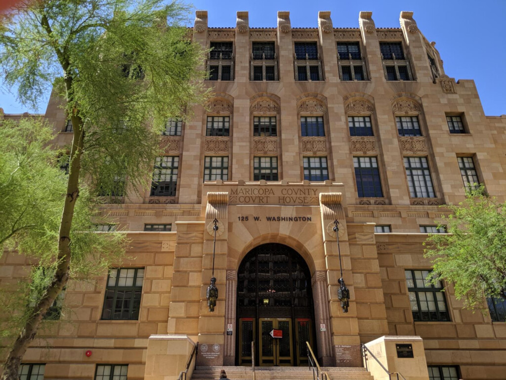Maricopa County Superior Court Hires Staff Interpreter To Help Arabic 