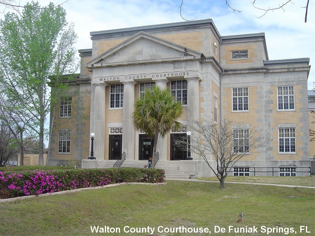 Walton County Courthouse De Funiak Springs FL A Photo On Flickriver